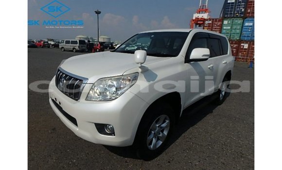 Acheter Import Voiture Toyota Prado Blanc à Import - Dubai, État d'Abia Acheter Import Voiture Toyota Prado Blanc à Import - Dubai, État d'Abia