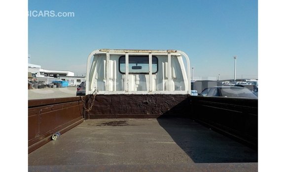 Acheter Import Utilitaire Toyota Dyna Blanc à Import - Dubai, État d'Abia Acheter Import Utilitaire Toyota Dyna Blanc à Import - Dubai, État d'Abia