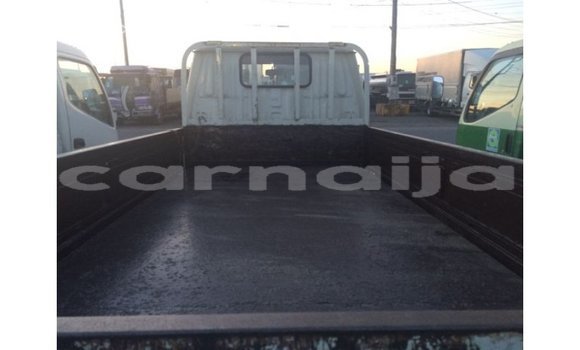 Acheter Import Utilitaire Toyota Dyna Blanc à Import - Dubai, État d'Abia Acheter Import Utilitaire Toyota Dyna Blanc à Import - Dubai, État d'Abia