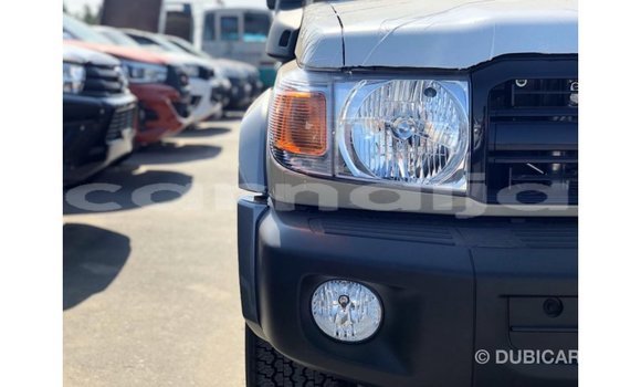 Buy Import Toyota Land Cruiser Beige Car in Import - Dubai in Abia State Buy Import Toyota Land Cruiser Beige Car in Import - Dubai in Abia State