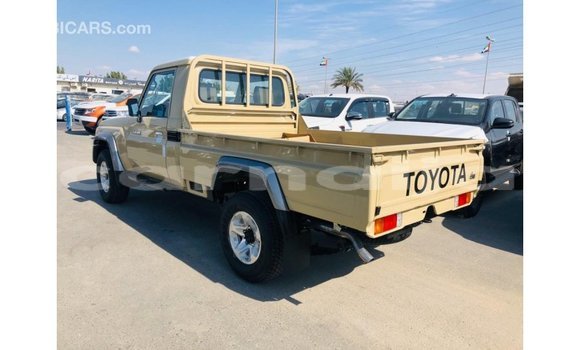 Buy Import Toyota Land Cruiser Beige Car in Import - Dubai in Abia State Buy Import Toyota Land Cruiser Beige Car in Import - Dubai in Abia State