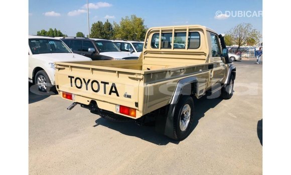Buy Import Toyota Land Cruiser Beige Car in Import - Dubai in Abia State Buy Import Toyota Land Cruiser Beige Car in Import - Dubai in Abia State