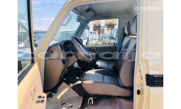 Buy Import Toyota Land Cruiser Beige Car in Import - Dubai in Abia State Buy Import Toyota Land Cruiser Beige Car in Import - Dubai in Abia State
