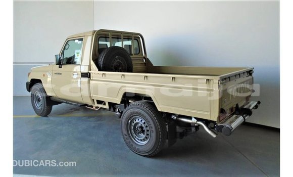 Buy Import Toyota Land Cruiser Beige Car in Import - Dubai in Abia State Buy Import Toyota Land Cruiser Beige Car in Import - Dubai in Abia State
