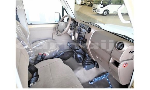 Buy Import Toyota Land Cruiser Beige Car in Import - Dubai in Abia State Buy Import Toyota Land Cruiser Beige Car in Import - Dubai in Abia State