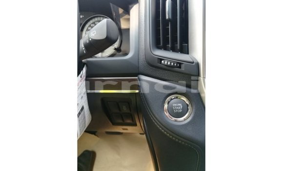 Buy Import Toyota Land Cruiser White Car in Import - Dubai in Abia State Buy Import Toyota Land Cruiser White Car in Import - Dubai in Abia State