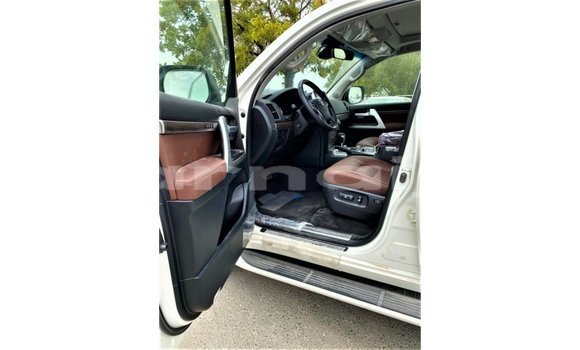 Buy Import Toyota Land Cruiser White Car in Import - Dubai in Abia State Buy Import Toyota Land Cruiser White Car in Import - Dubai in Abia State