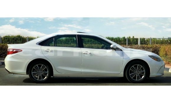 Buy Import Toyota Camry White Car in Import - Dubai in Abia State Buy Import Toyota Camry White Car in Import - Dubai in Abia State