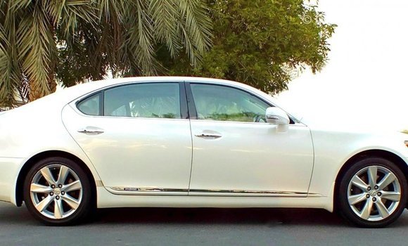 Buy Import Lexus LS White Car in Import - Dubai in Abia State Buy Import Lexus LS White Car in Import - Dubai in Abia State