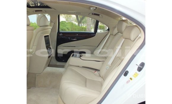 Buy Import Lexus LS White Car in Import - Dubai in Abia State Buy Import Lexus LS White Car in Import - Dubai in Abia State