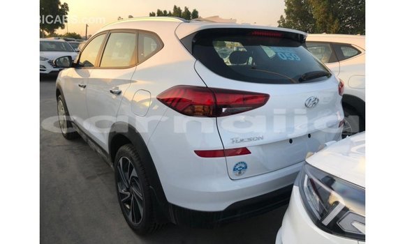 Buy Import Hyundai Tucson White Car in Import - Dubai in Abia State Buy Import Hyundai Tucson White Car in Import - Dubai in Abia State