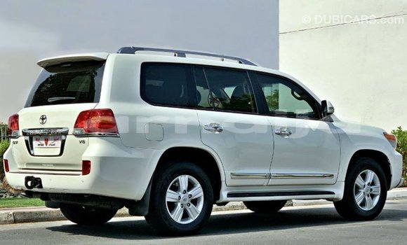 Buy Import Toyota Land Cruiser White Car in Import - Dubai in Abia State Buy Import Toyota Land Cruiser White Car in Import - Dubai in Abia State