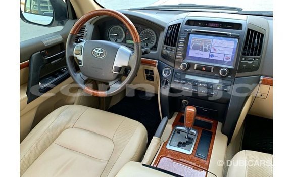 Buy Import Toyota Land Cruiser White Car in Import - Dubai in Abia State Buy Import Toyota Land Cruiser White Car in Import - Dubai in Abia State