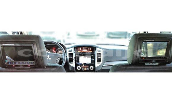 Acheter Import Voiture Mitsubishi Pajero Blanc à Import - Dubai, État d'Abia Acheter Import Voiture Mitsubishi Pajero Blanc à Import - Dubai, État d'Abia