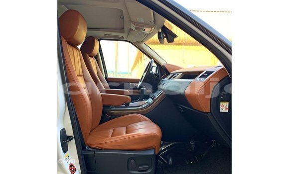 Buy Import Land Rover Range Rover White Car in Import - Dubai in Abia State Buy Import Land Rover Range Rover White Car in Import - Dubai in Abia State
