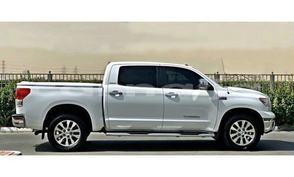Buy Import Toyota Tundra White Car in Import - Dubai in Abia State Buy Import Toyota Tundra White Car in Import - Dubai in Abia State