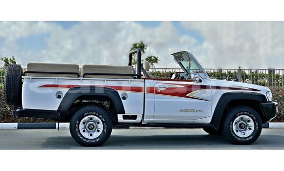 Buy Import Nissan Patrol White Car in Import - Dubai in Abia State Buy Import Nissan Patrol White Car in Import - Dubai in Abia State