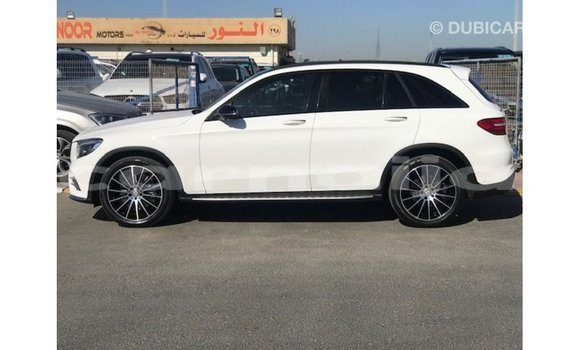 Buy Import Mercedes-Benz 250 White Car in Import - Dubai in Abia State Buy Import Mercedes-Benz 250 White Car in Import - Dubai in Abia State