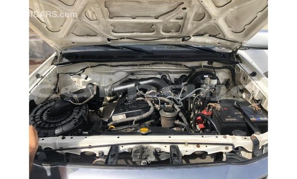 Acheter Import Voiture Toyota Hilux Blanc à Import - Dubai, État d'Abia Acheter Import Voiture Toyota Hilux Blanc à Import - Dubai, État d'Abia