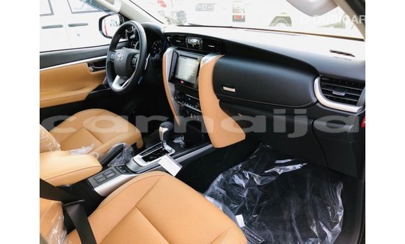Acheter Import Voiture Toyota Fortuner Noir à Import - Dubai, État d'Abia Acheter Import Voiture Toyota Fortuner Noir à Import - Dubai, État d'Abia