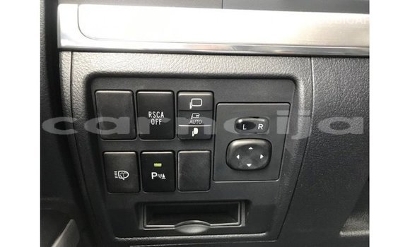 Buy Import Toyota Land Cruiser White Car in Import - Dubai in Abia State Buy Import Toyota Land Cruiser White Car in Import - Dubai in Abia State