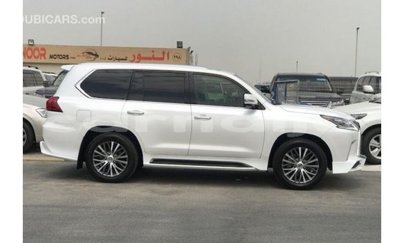 Acheter Import Voiture Lexus LX Blanc à Import - Dubai, État d'Abia Acheter Import Voiture Lexus LX Blanc à Import - Dubai, État d'Abia