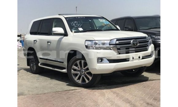 Acheter Import Voiture Toyota Land Cruiser Blanc à Import - Dubai, État d'Abia Acheter Import Voiture Toyota Land Cruiser Blanc à Import - Dubai, État d'Abia