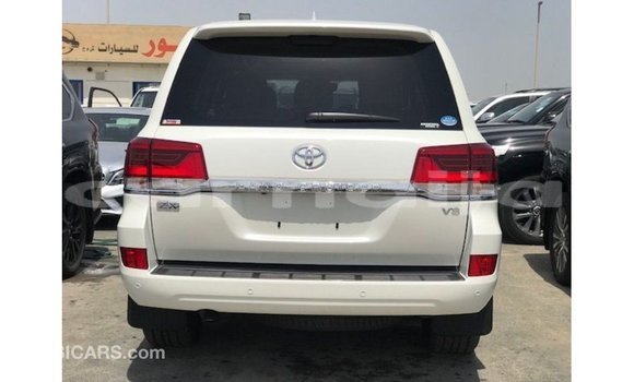 Acheter Import Voiture Toyota Land Cruiser Blanc à Import - Dubai, État d'Abia Acheter Import Voiture Toyota Land Cruiser Blanc à Import - Dubai, État d'Abia