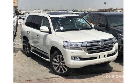 Acheter Import Voiture Toyota Land Cruiser Blanc à Import - Dubai, État d'Abia Acheter Import Voiture Toyota Land Cruiser Blanc à Import - Dubai, État d'Abia