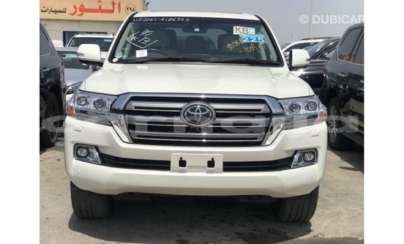 Acheter Import Voiture Toyota Land Cruiser Blanc à Import - Dubai, État d'Abia Acheter Import Voiture Toyota Land Cruiser Blanc à Import - Dubai, État d'Abia