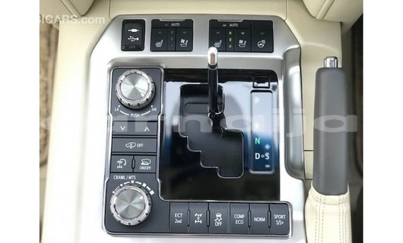 Acheter Import Voiture Toyota Land Cruiser Blanc à Import - Dubai, État d'Abia Acheter Import Voiture Toyota Land Cruiser Blanc à Import - Dubai, État d'Abia