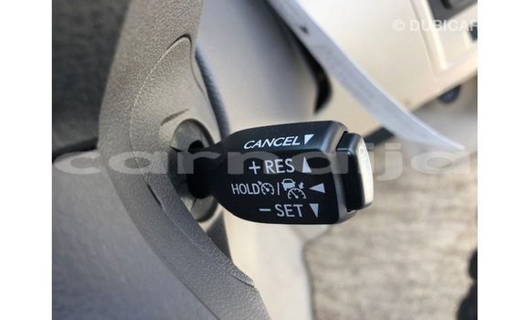 Acheter Import Voiture Toyota Land Cruiser Blanc à Import - Dubai, État d'Abia Acheter Import Voiture Toyota Land Cruiser Blanc à Import - Dubai, État d'Abia