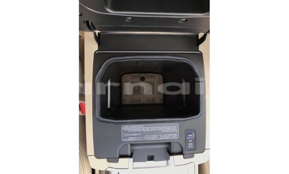 Acheter Import Voiture Toyota Land Cruiser Blanc à Import - Dubai, État d'Abia Acheter Import Voiture Toyota Land Cruiser Blanc à Import - Dubai, État d'Abia