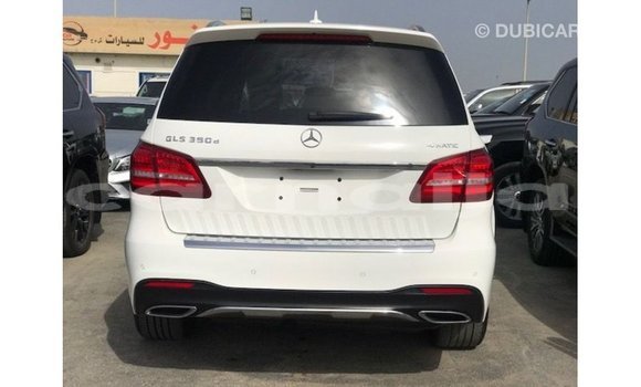 Buy Import Mercedes-Benz 190 White Car in Import - Dubai in Abia State Buy Import Mercedes-Benz 190 White Car in Import - Dubai in Abia State