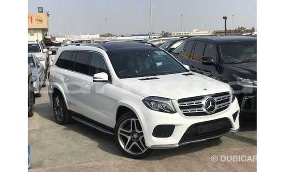 Buy Import Mercedes-Benz 190 White Car in Import - Dubai in Abia State Buy Import Mercedes-Benz 190 White Car in Import - Dubai in Abia State