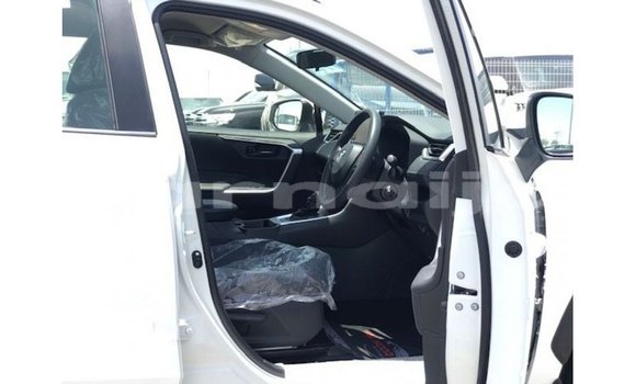 Buy Import Toyota HiAce White Truck in Import - Dubai in Abia State Buy Import Toyota HiAce White Truck in Import - Dubai in Abia State