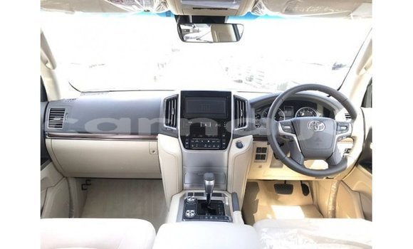 Buy Import Toyota Land Cruiser White Car in Import - Dubai in Abia State Buy Import Toyota Land Cruiser White Car in Import - Dubai in Abia State