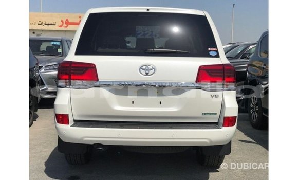 Buy Import Toyota Land Cruiser White Car in Import - Dubai in Abia State Buy Import Toyota Land Cruiser White Car in Import - Dubai in Abia State