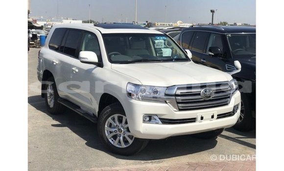 Buy Import Toyota Land Cruiser White Car in Import - Dubai in Abia State Buy Import Toyota Land Cruiser White Car in Import - Dubai in Abia State