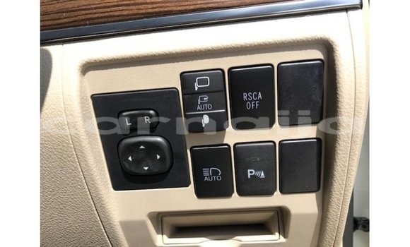 Buy Import Toyota Land Cruiser White Car in Import - Dubai in Abia State Buy Import Toyota Land Cruiser White Car in Import - Dubai in Abia State