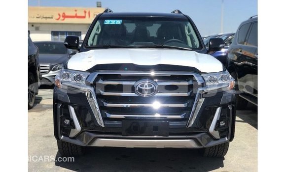 Acheter Import Voiture Toyota Land Cruiser Noir à Import - Dubai, État d'Abia Acheter Import Voiture Toyota Land Cruiser Noir à Import - Dubai, État d'Abia
