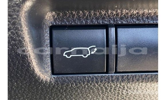 Buy Import Toyota HiAce White Truck in Import - Dubai in Abia State Buy Import Toyota HiAce White Truck in Import - Dubai in Abia State