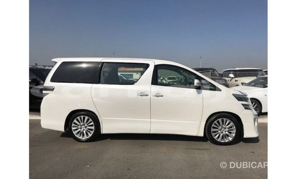 Buy Import Toyota Vellfire White Car in Import - Dubai in Abia State Buy Import Toyota Vellfire White Car in Import - Dubai in Abia State