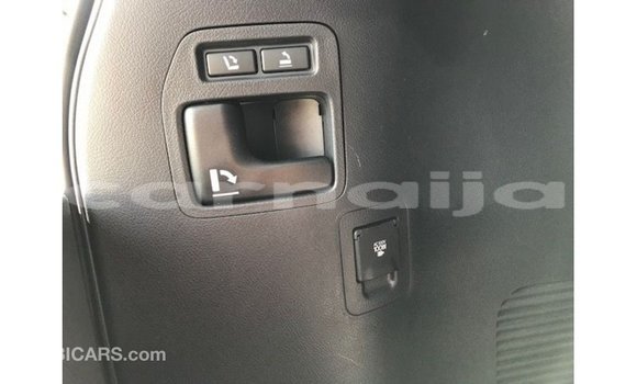 Acheter Import Voiture Toyota Land Cruiser Blanc à Import - Dubai, État d'Abia Acheter Import Voiture Toyota Land Cruiser Blanc à Import - Dubai, État d'Abia