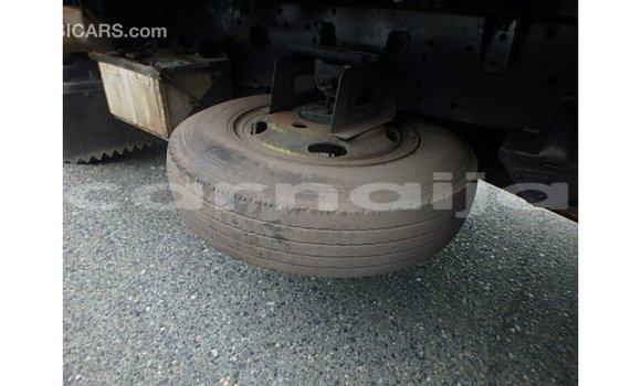 Acheter Import Utilitaire Toyota Dyna Vert à Import - Dubai, État d'Abia Acheter Import Utilitaire Toyota Dyna Vert à Import - Dubai, État d'Abia