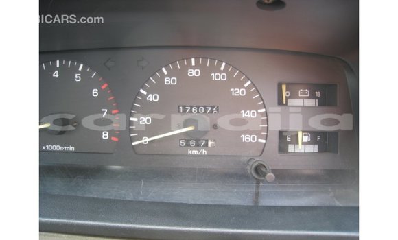 Acheter Import Voiture Toyota Hilux Rouge à Import - Dubai, État d'Abia Acheter Import Voiture Toyota Hilux Rouge à Import - Dubai, État d'Abia