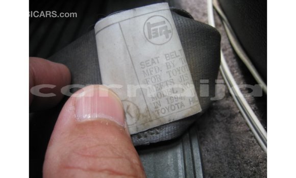 Acheter Import Voiture Toyota Hilux Rouge à Import - Dubai, État d'Abia Acheter Import Voiture Toyota Hilux Rouge à Import - Dubai, État d'Abia