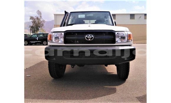 Buy Import Toyota Land Cruiser White Car in Import - Dubai in Abia State