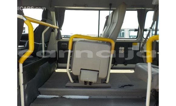 Acheter Import Voiture Toyota Hiace Blanc à Import - Dubai, État d'Abia Acheter Import Voiture Toyota Hiace Blanc à Import - Dubai, État d'Abia
