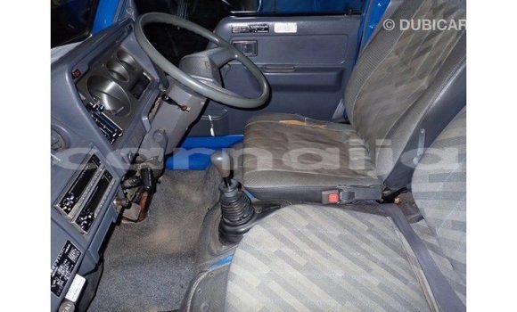 Acheter Import Utilitaire Toyota Dyna Bleu à Import - Dubai, État d'Abia Acheter Import Utilitaire Toyota Dyna Bleu à Import - Dubai, État d'Abia